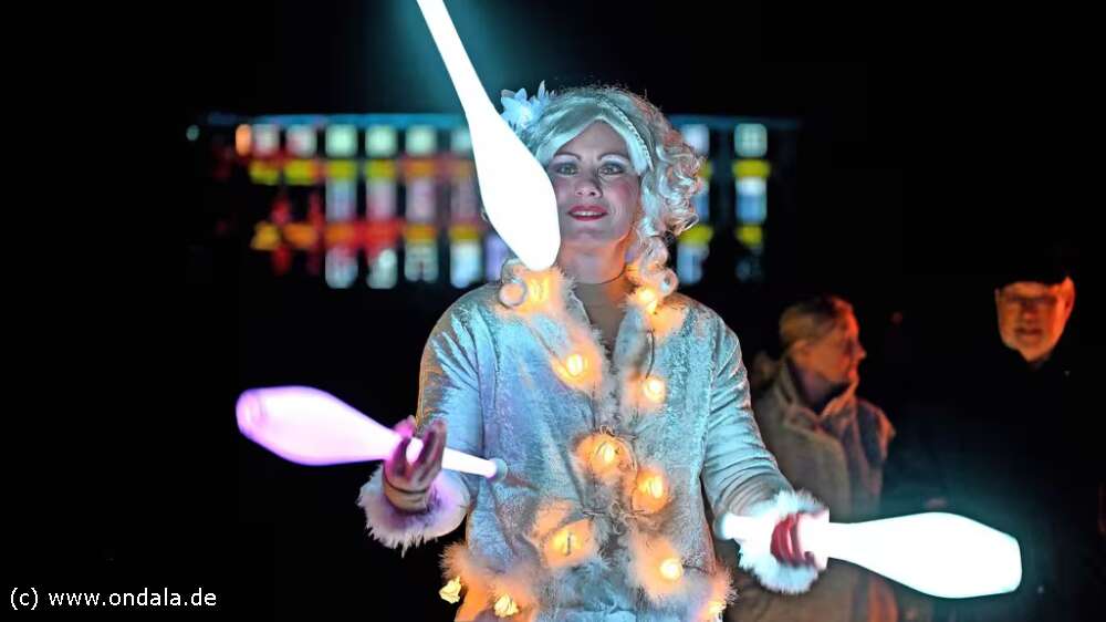 ⭐ Walking Act Schwerin | Zauberhafter LED Walk Act
